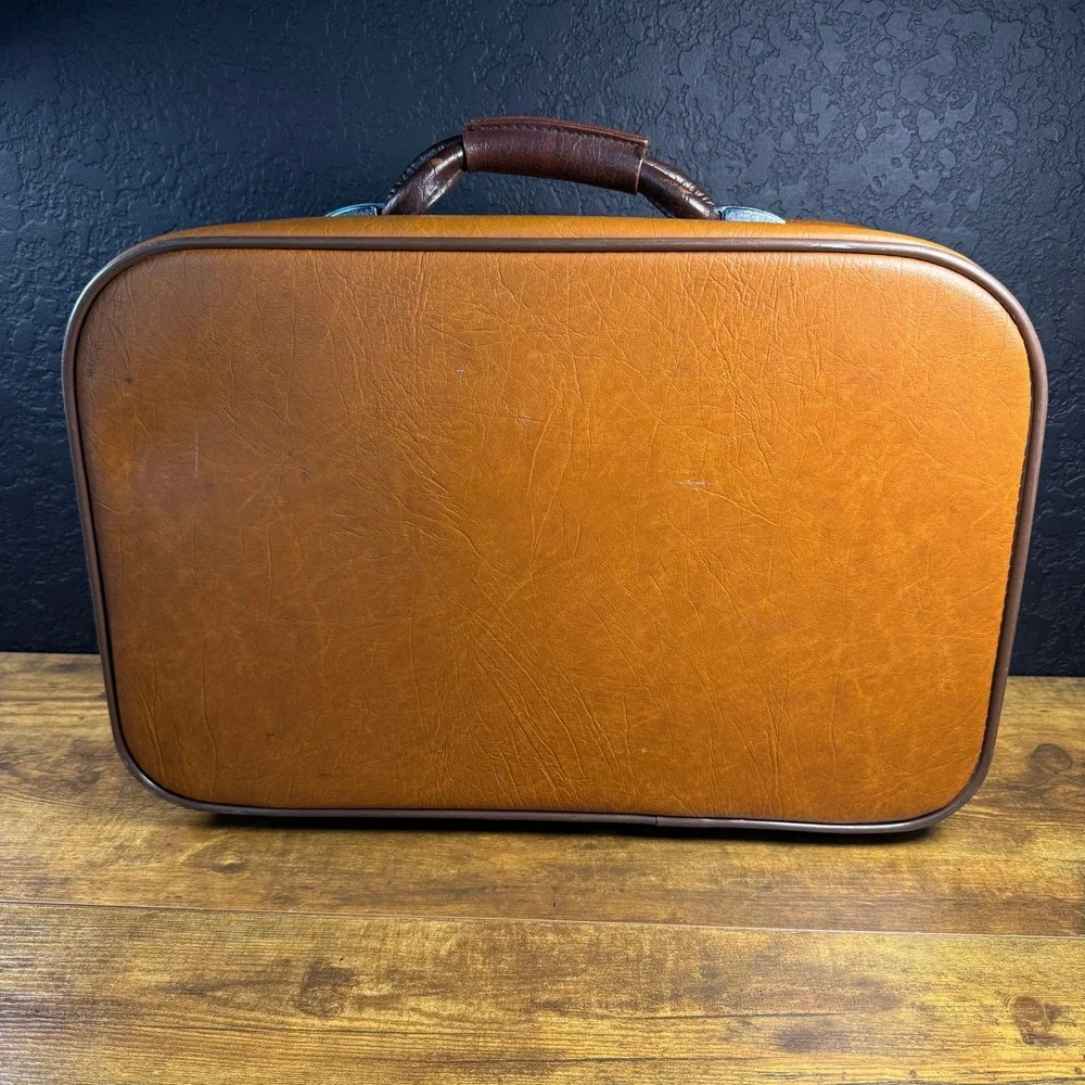 Millionaire Vintage Tan Brown Leather Carry-On Suitcase Luggage Unisex Large‎